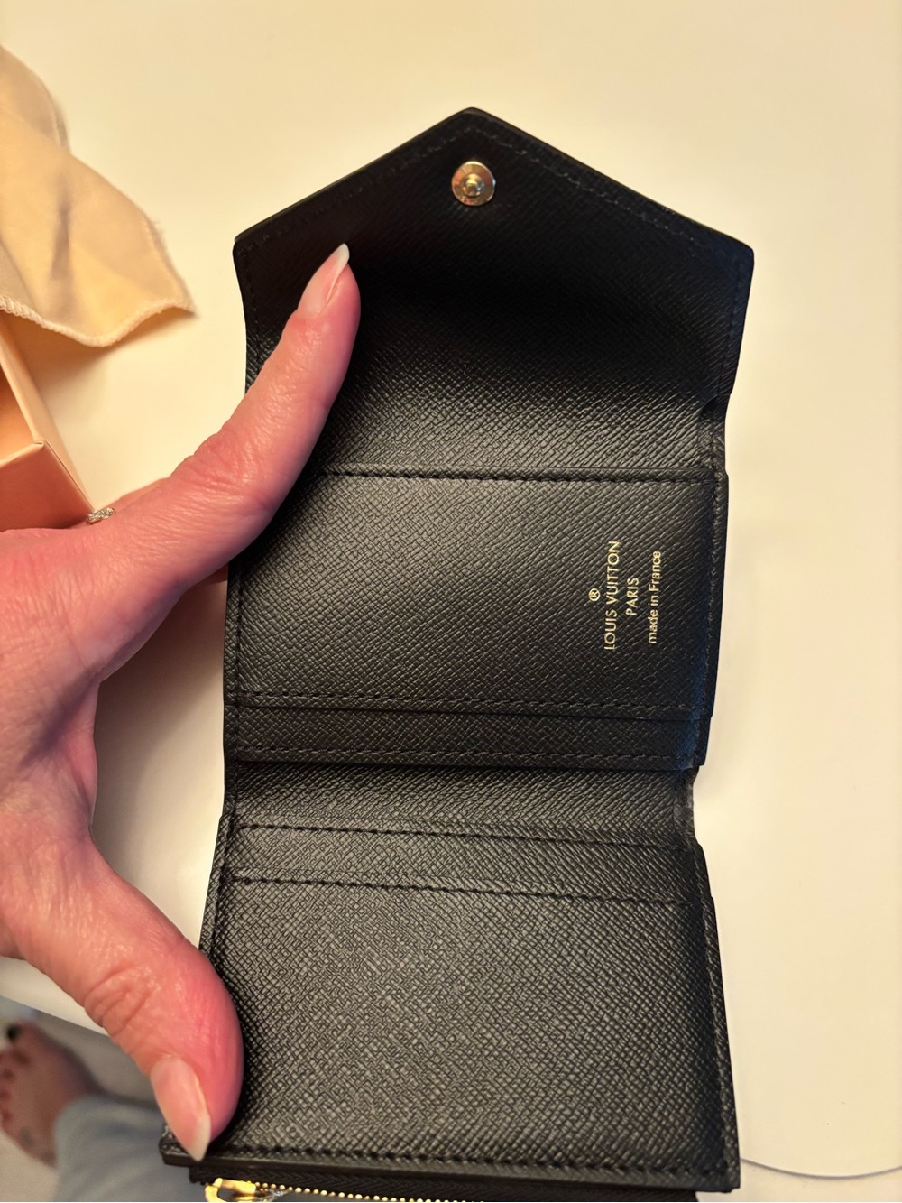 Louis Vuitton Two-Tone Monogram Envelope Wallet in Brown and Tan - Picture 3 of 4